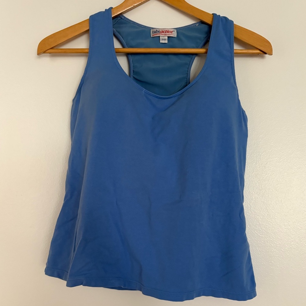 tabiactive Tank Top with built in bra (34D)